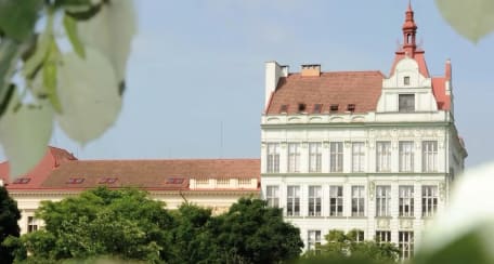 Viện Tài chính và Quản lý ở Praha