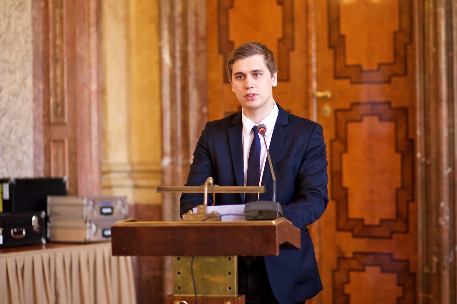 <em>Игорь на конференции Сената Чешской Республики, посвященной иностранным студентам в Чехии</em>