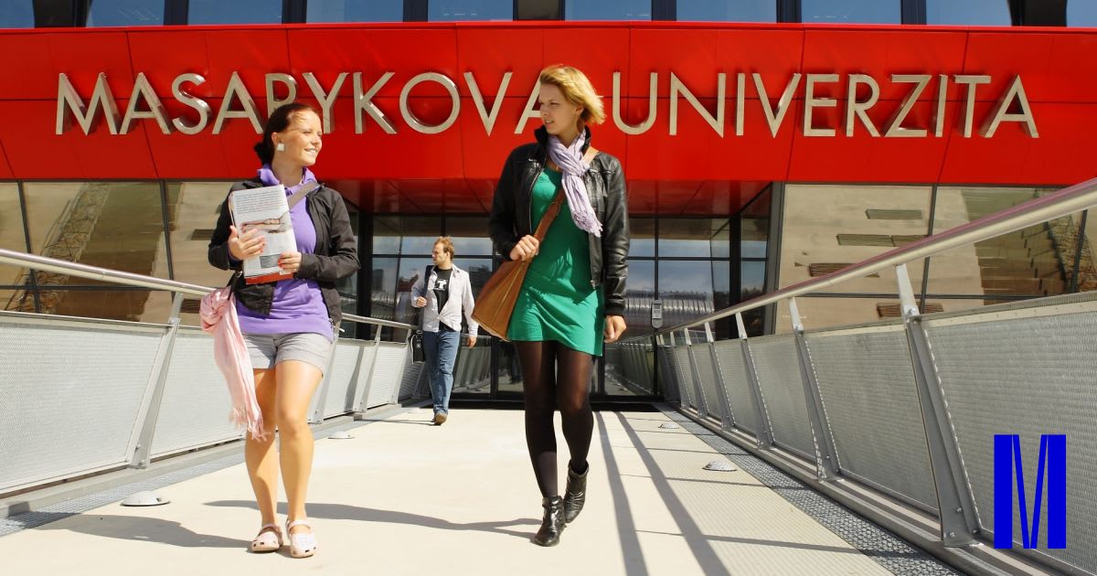 <em>З 2020-2021 навчального року Масаріков університет складається з 10 факультетів. Новий факультет – це факультет фармацевтики</em>