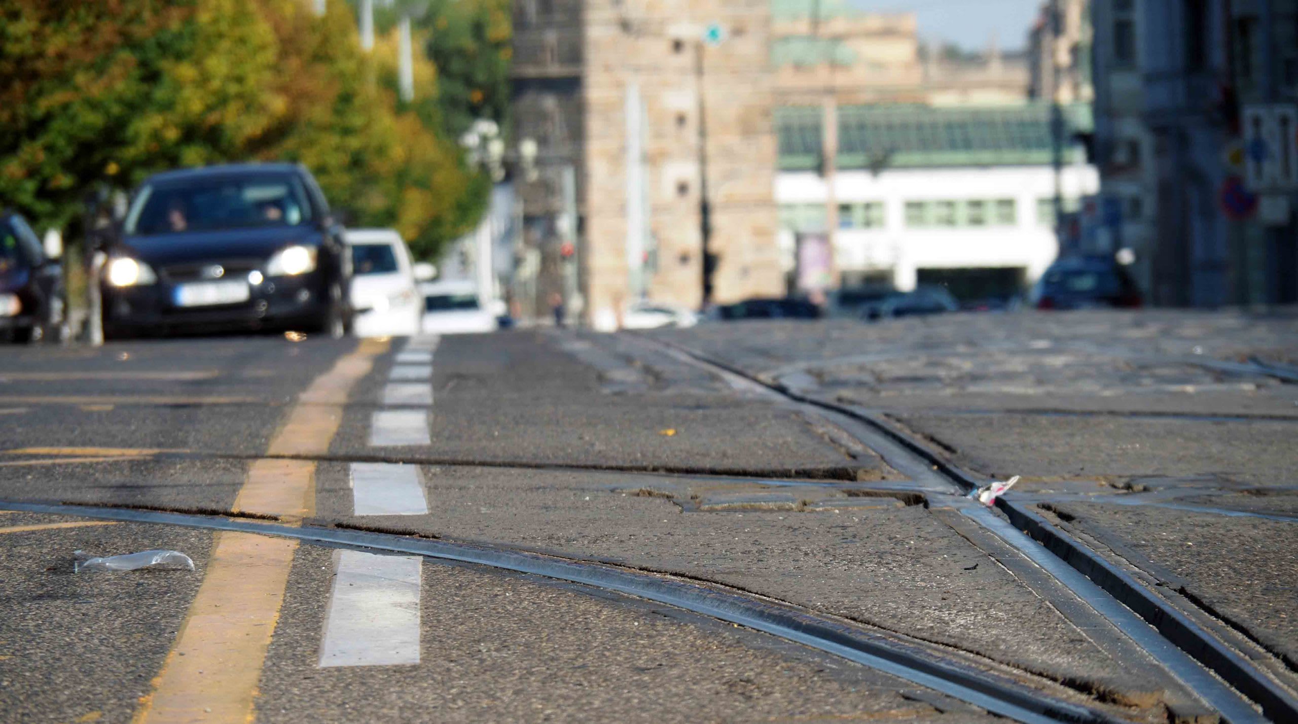 Хотя качество дорог в стране, по мнению чехов, и оставляет желать лучшего, городской транспорт Праги функционирует отлично. Источник: Shutterstock