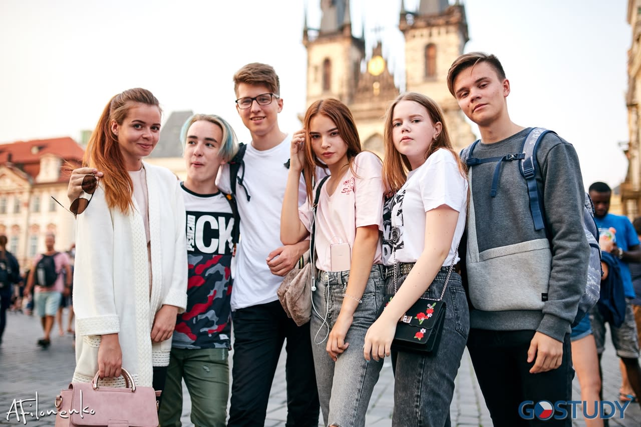 Студенты GoStudy на экскурсии "мистическая Прага"